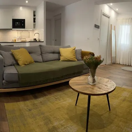 Petit Apartment Los Remedios Séville Extérieur photo